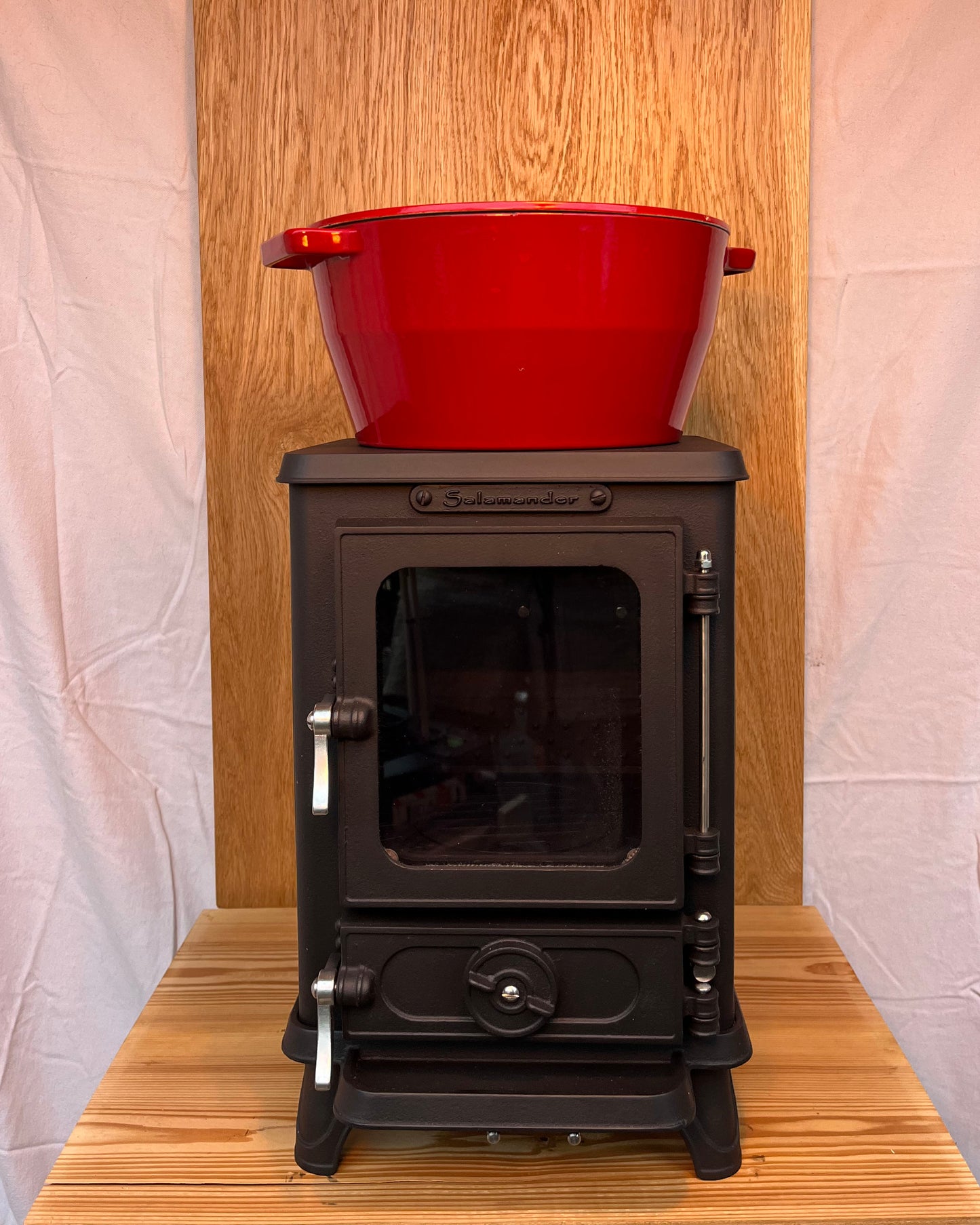 Petit poêle à bois - Salamander Stove - 4 kw avec sortie arrière déporté